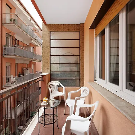 公寓 A Due Passi Dal Mare 阿伦扎诺